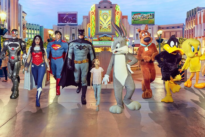 From Dubai to Warner Bros. A Journey into the World of Movies - Photo 1 of 20